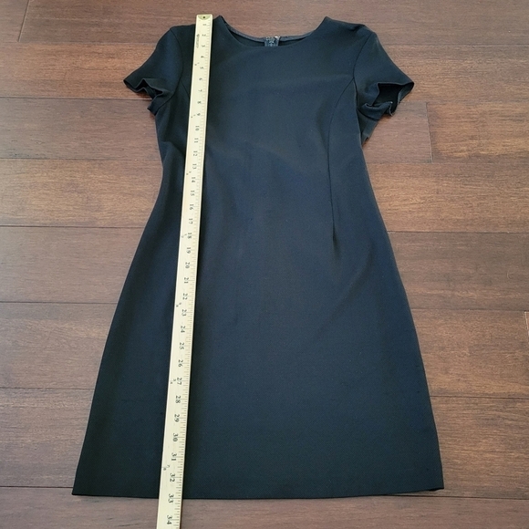 THEORY Black Jatinn K Oxford Knit Short Sleeve Sheath Dress Women's Size 00 - Picture 11 of 12